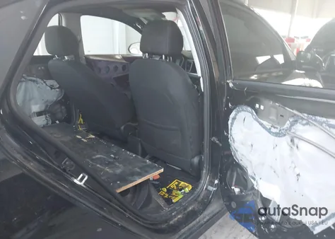 2021 Kia Rio Lx z USA, uszkodzony, nr VIN 3KPA24AD8ME385652